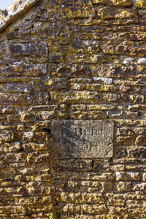 Wall 028